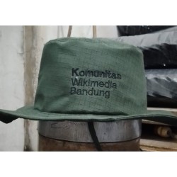 Topi Komunitas Bandung